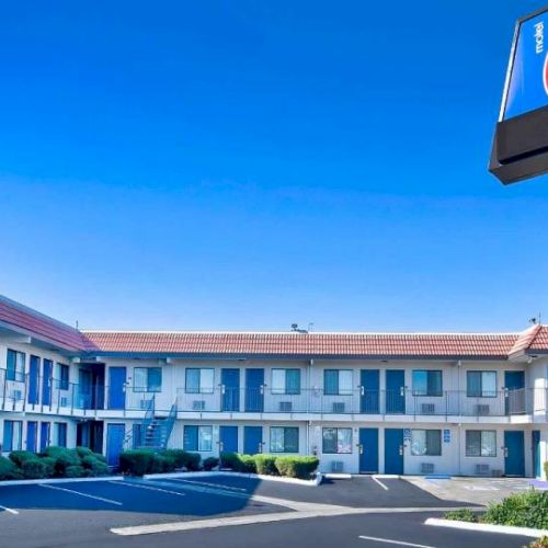 A motel with a 